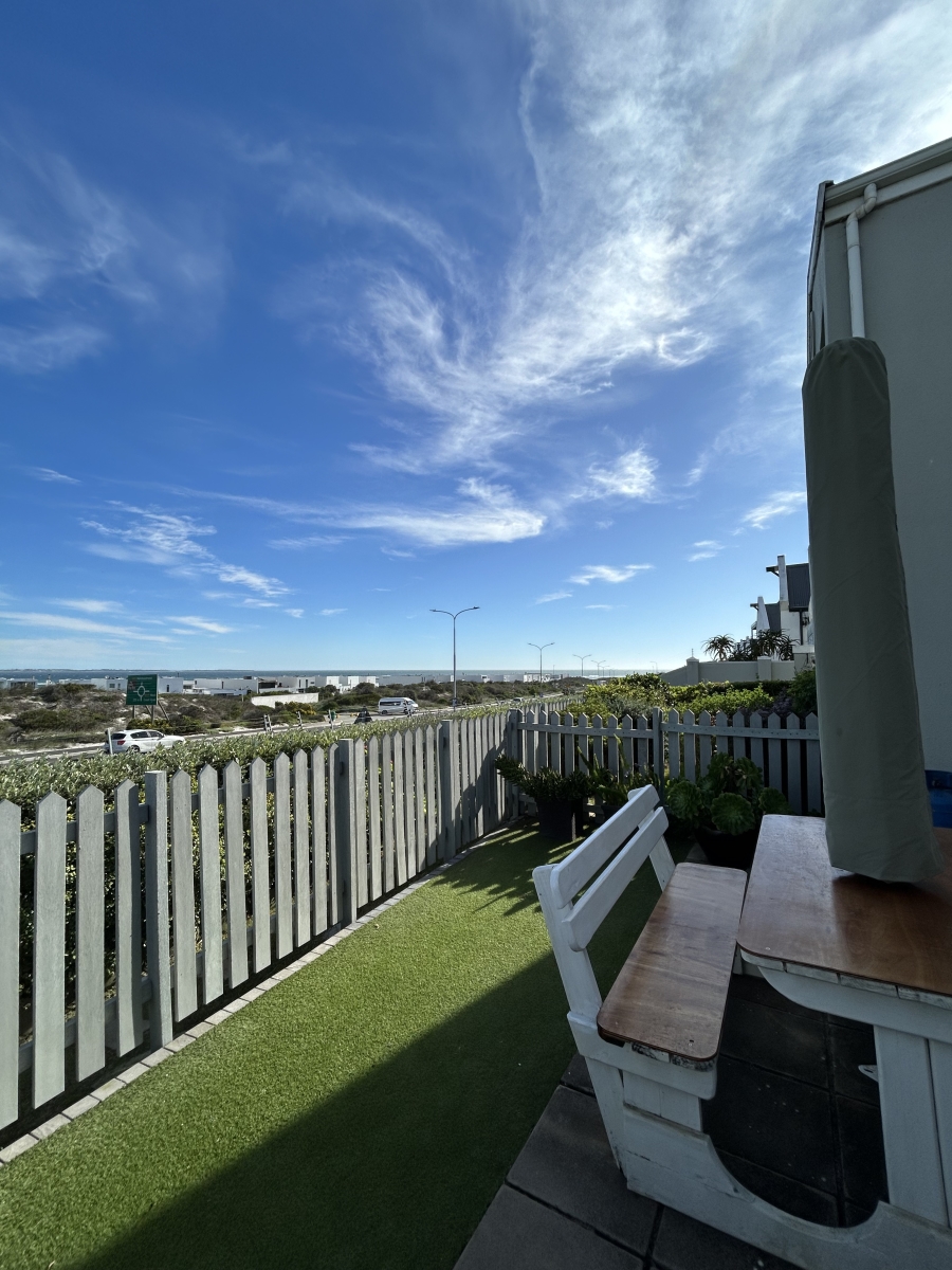 To Let 2 Bedroom Property for Rent in Big Bay Western Cape